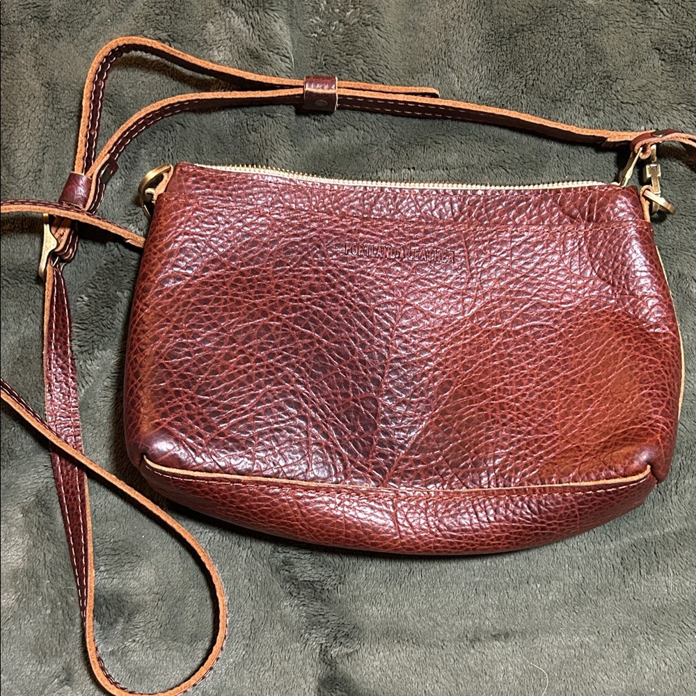 Portland leather crossbody
